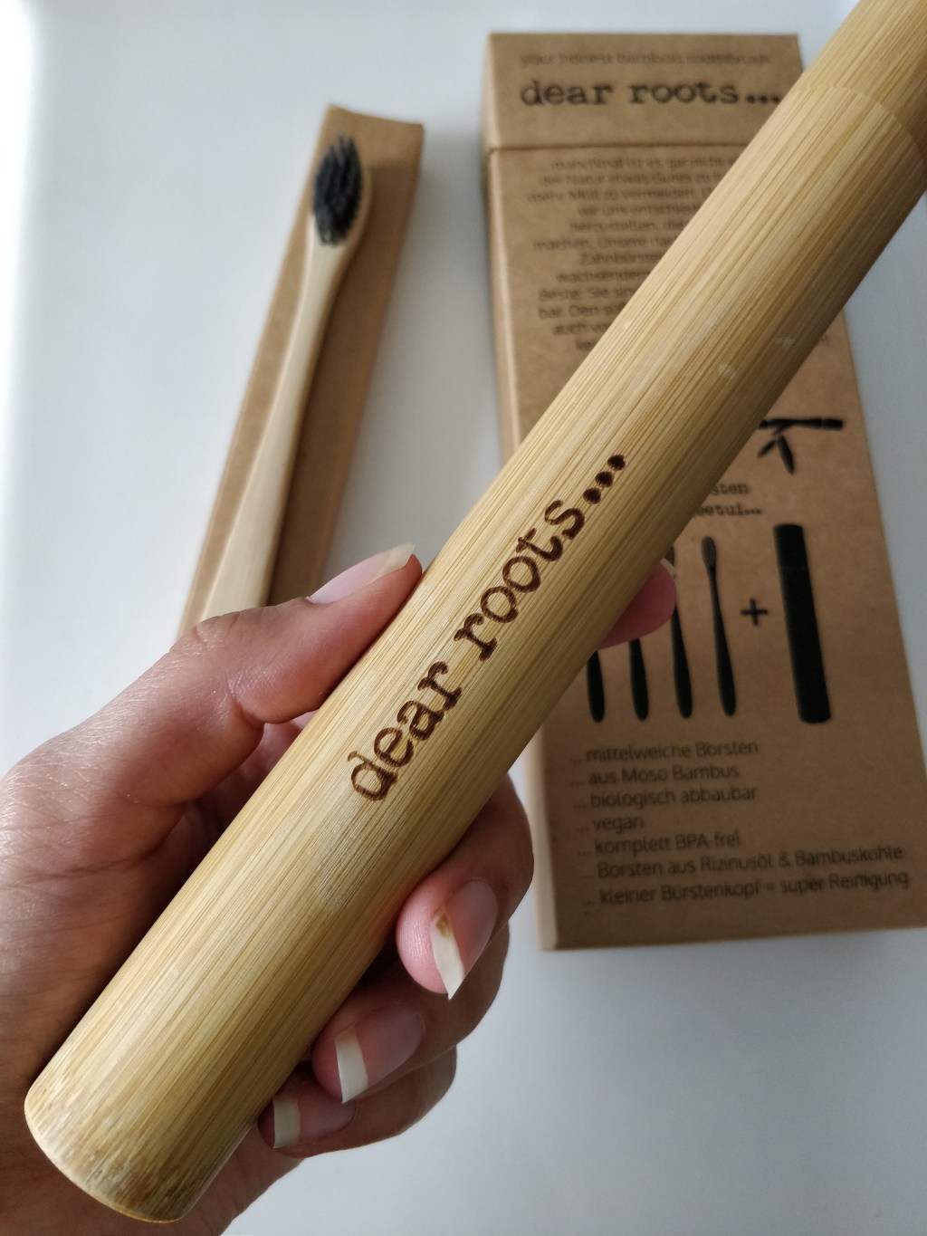 Bambus Zahnbürste von «Dear Roots…» im Test